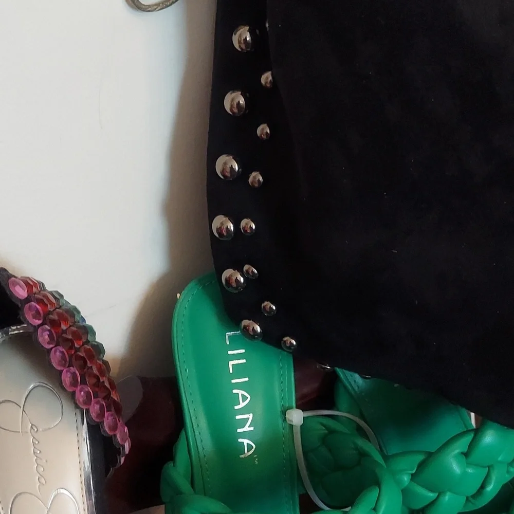Catherine Malandrino Black Shoulder Bag with Stud Accents - Picture 4 of 8